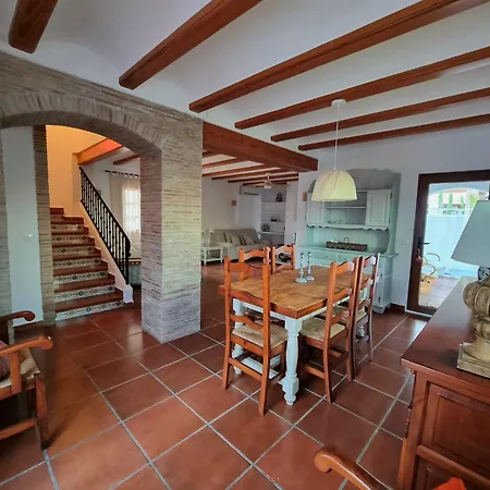 Casa La Marina Tatil Evi *